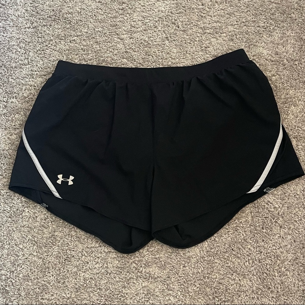 Under armour black athletic shorts